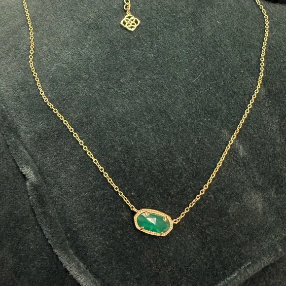 Kendra Scott Elegant Gold and Green Pendant Necklace - Picture 2 of 3